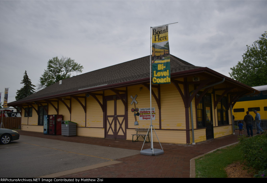 Hood Junction Depot